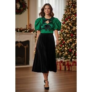 ⭐ 🔥 50% OFF SALE — FINAL PRICE Holiday Christmas  satin top, puff sleeve Size M